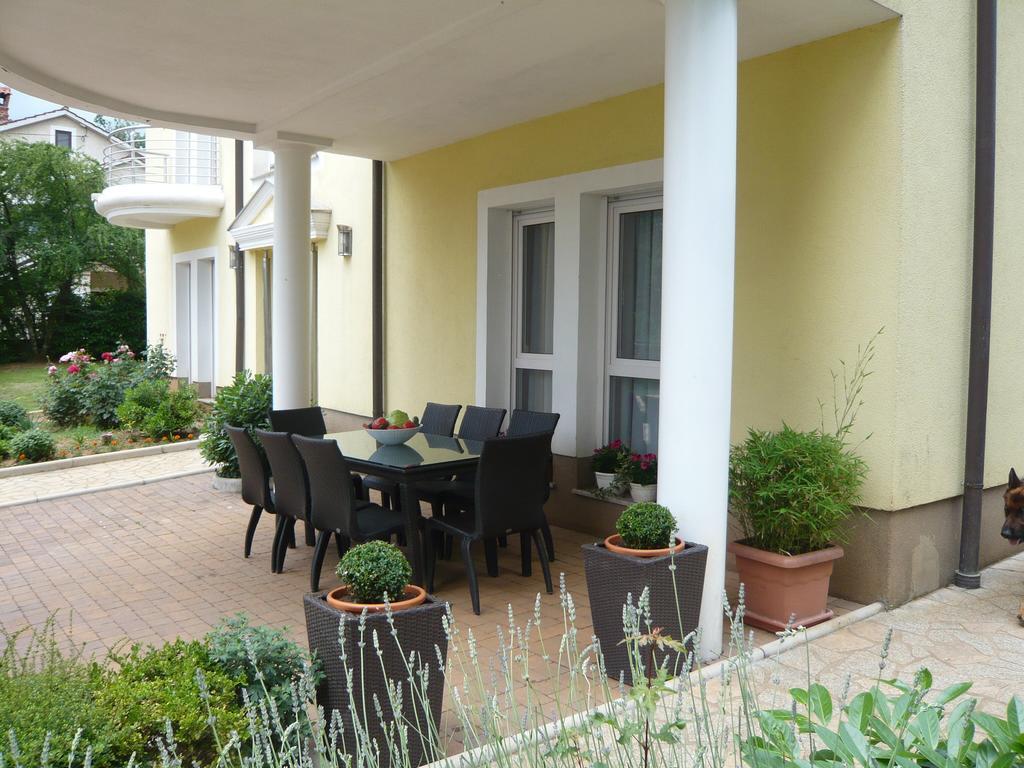 Apartments Villa Majda Matulji Habitación foto